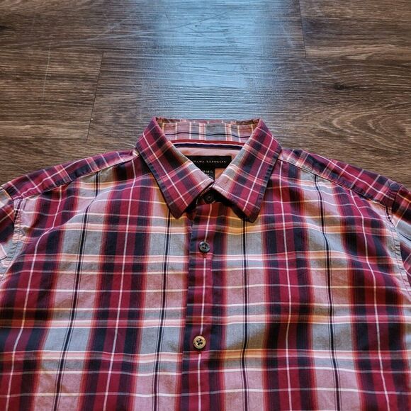 Banana Republic Classic Fit Flannel Long Sleeve Button Up Mens Medium 15-15 1/2 - Picture 4 of 6